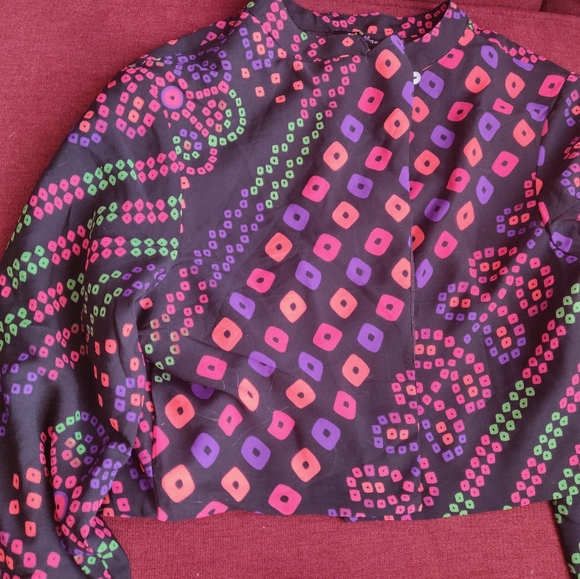 Neon short jacket/polyester shrug - Picture 2 of 6